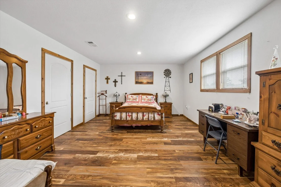 Photo of 25812 Kickapoo Road