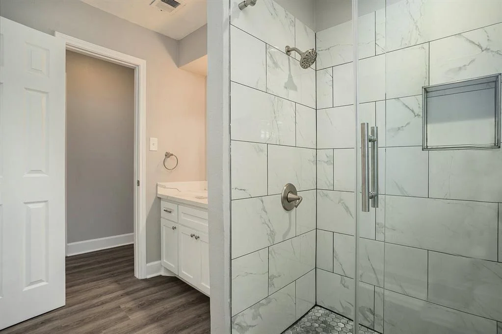 Photo of 710 Bayview Drive