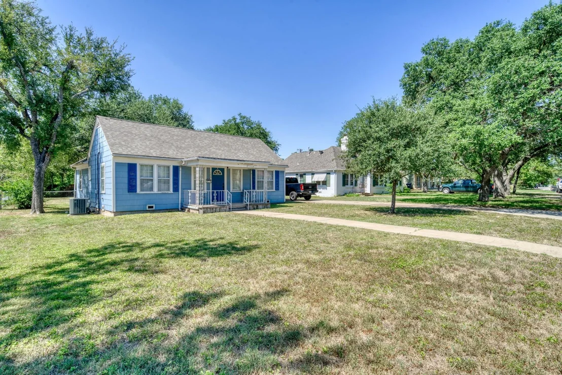 Photo of 1004 Milner