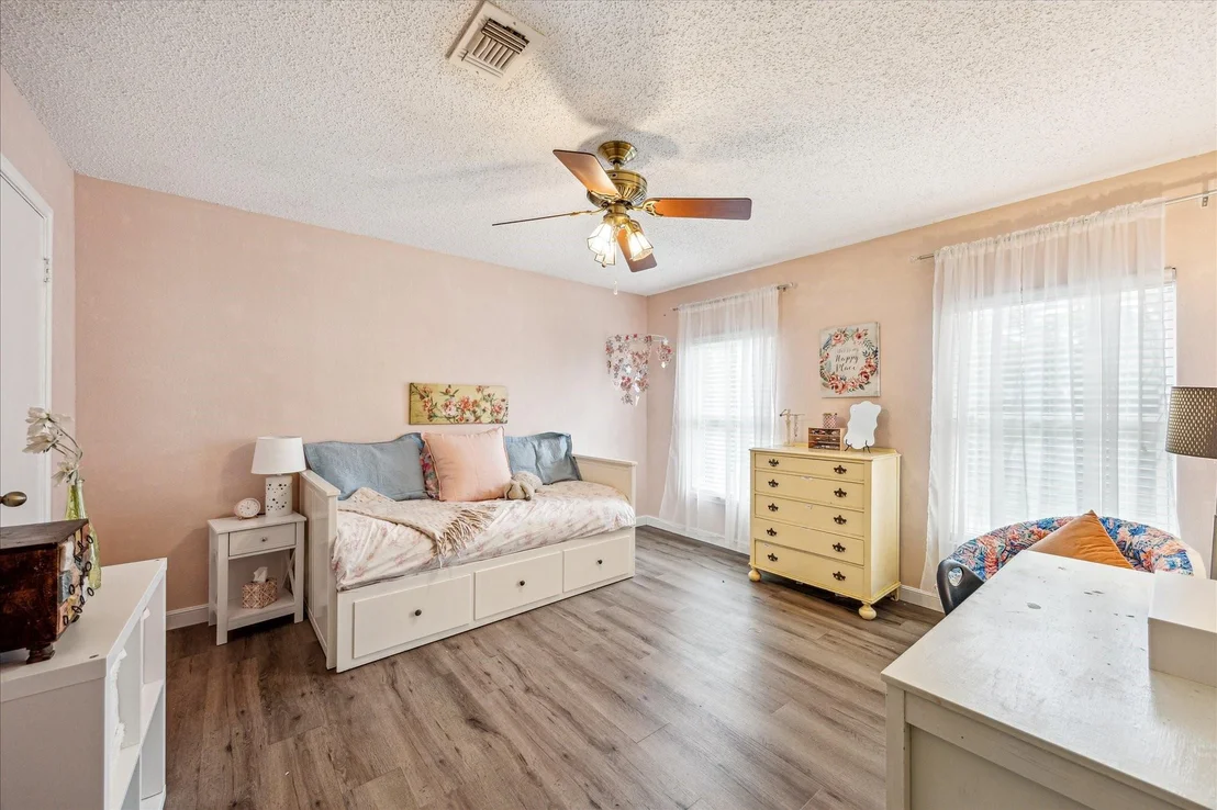 Photo of 21263 Park Bluff Drive