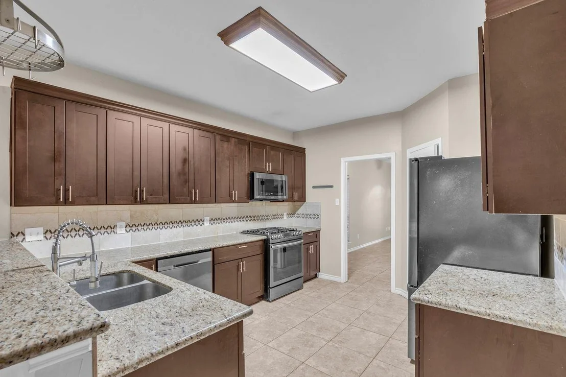 Photo of 23915 Spring Oak Drive