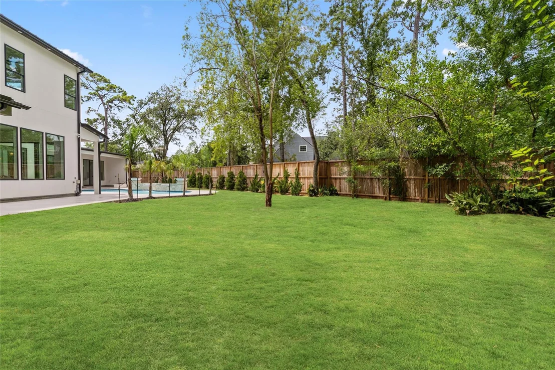 Photo of 625 Piney Point Road