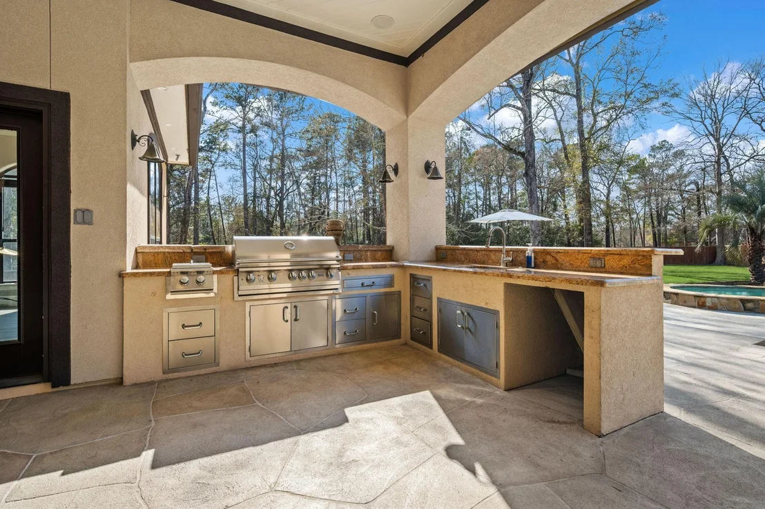 Photo of 9019 Stone Oak Drive