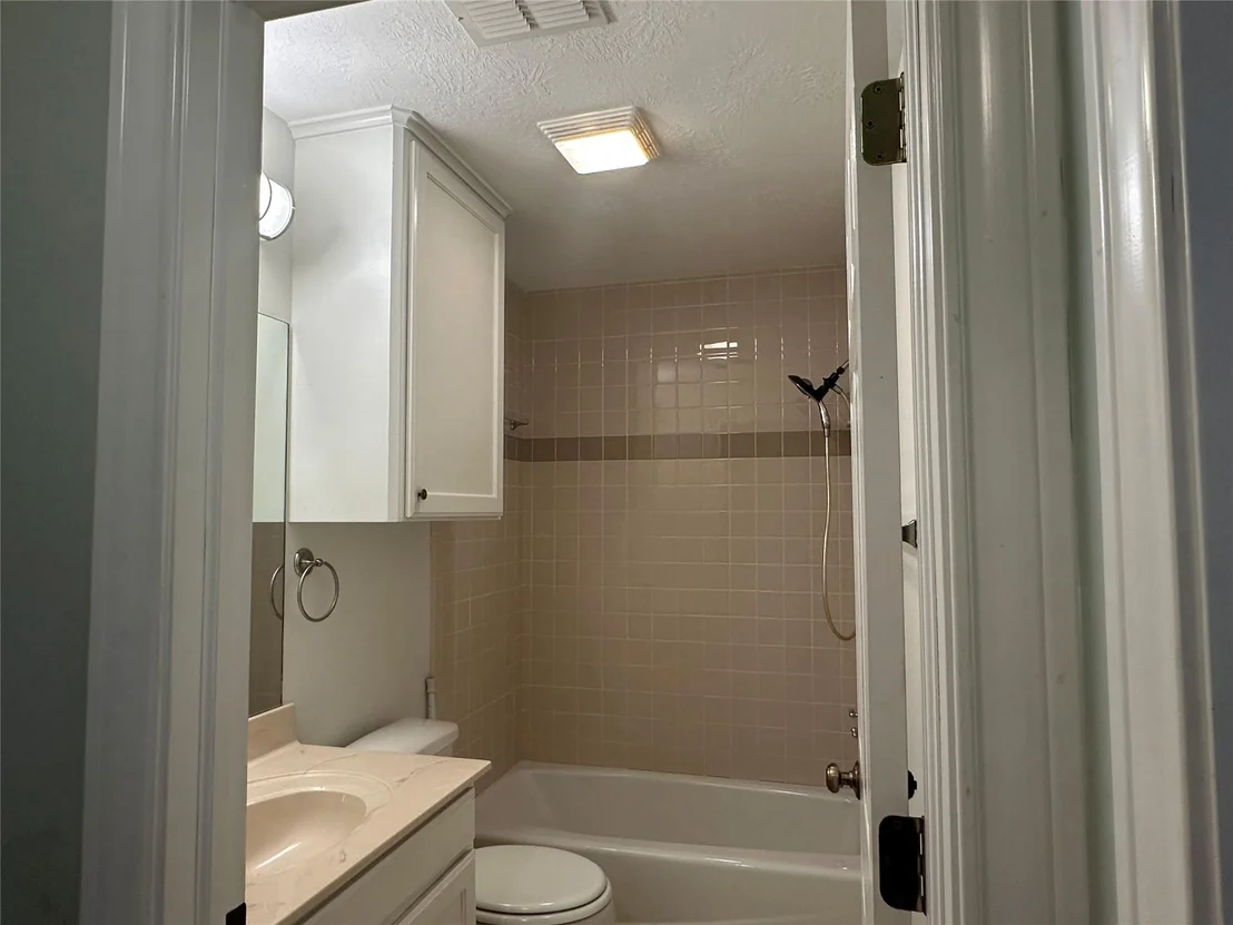 Photo of 703 Bormann Street
