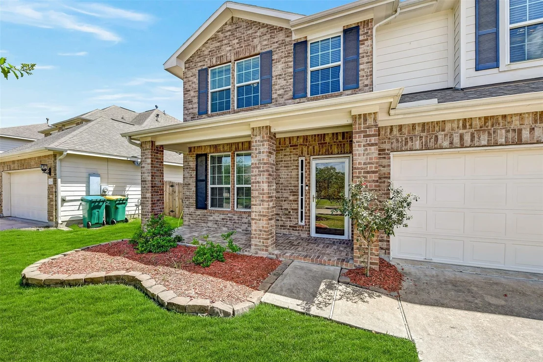 Photo of 410 Havenstone Lane