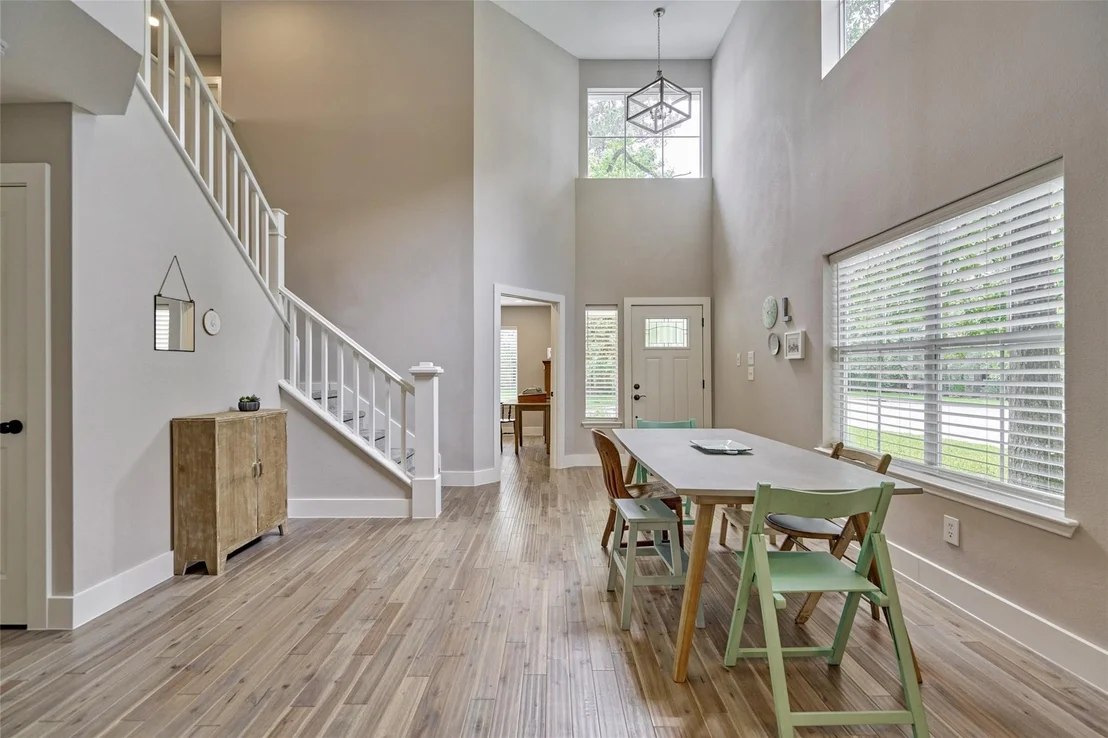 Photo of 38 E Gaslight Place