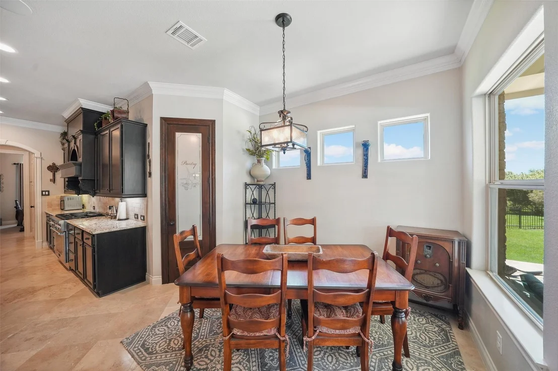Photo of 5924 Oak Leaf Court
