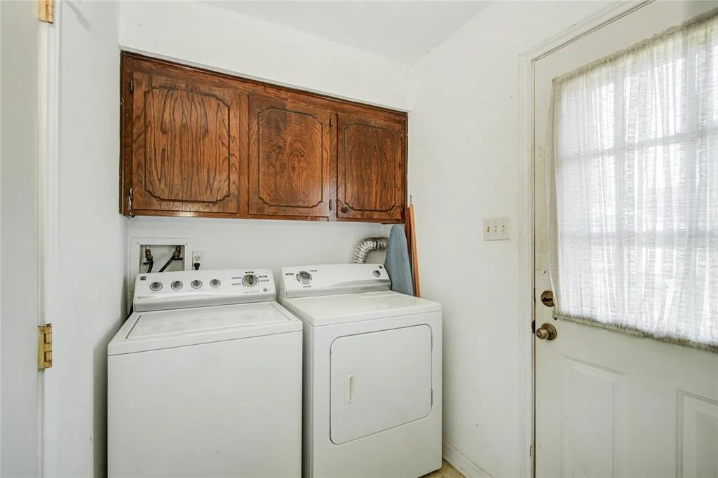 Photo of 223 Silverbell Circle