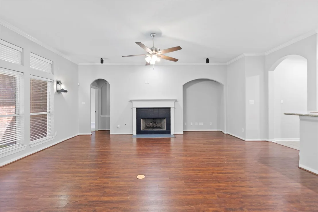 Photo of 24923 Pikecrest Drive