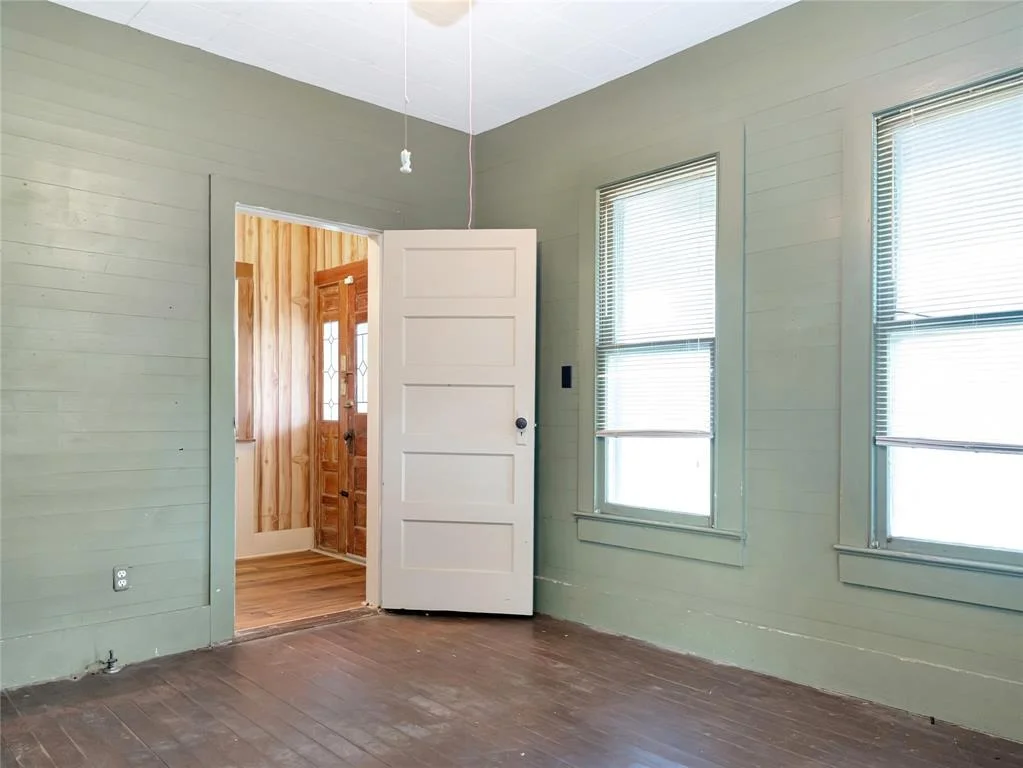 Photo of 1233 Eagle Lake Road
