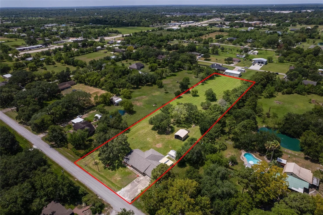Photo of 3304 Bruce Hall Road