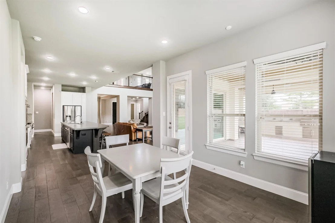 Photo of 3722 Edison Lane