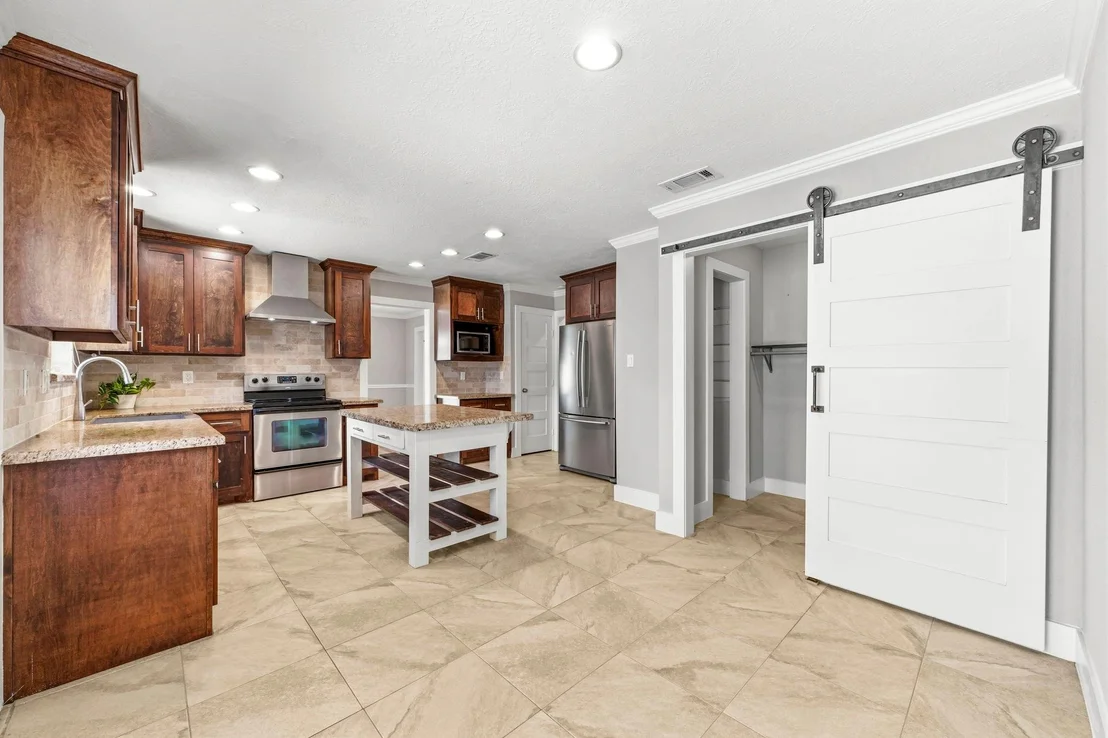 Photo of 1410 Park Wind Drive