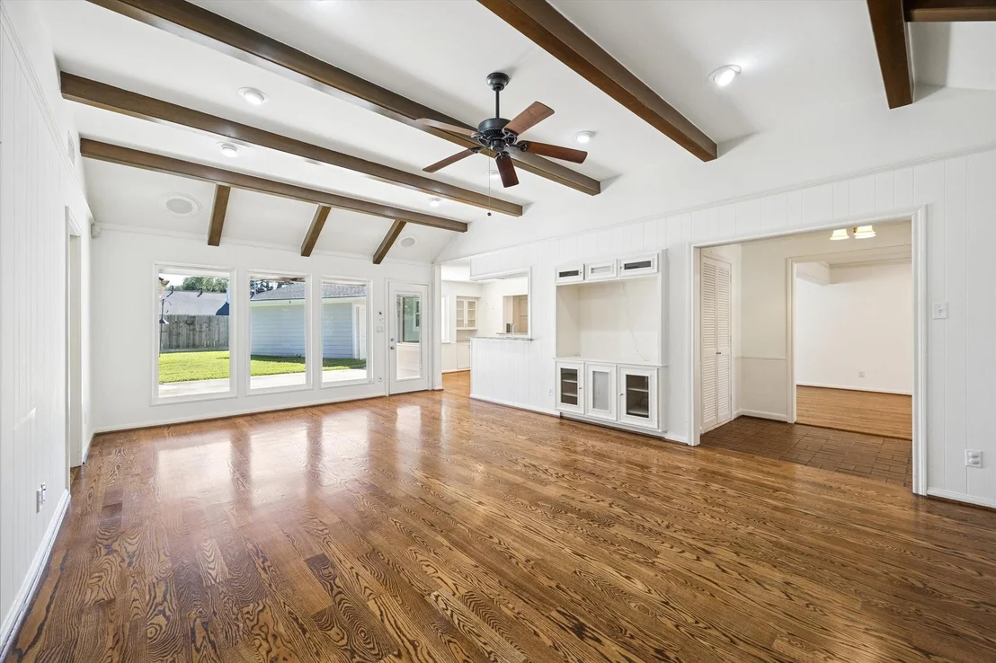 Photo of 10323 Pine Forest Road