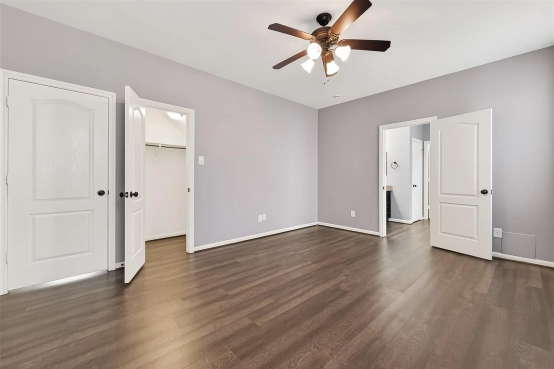 Photo of 6018 Gracys Landing Ln