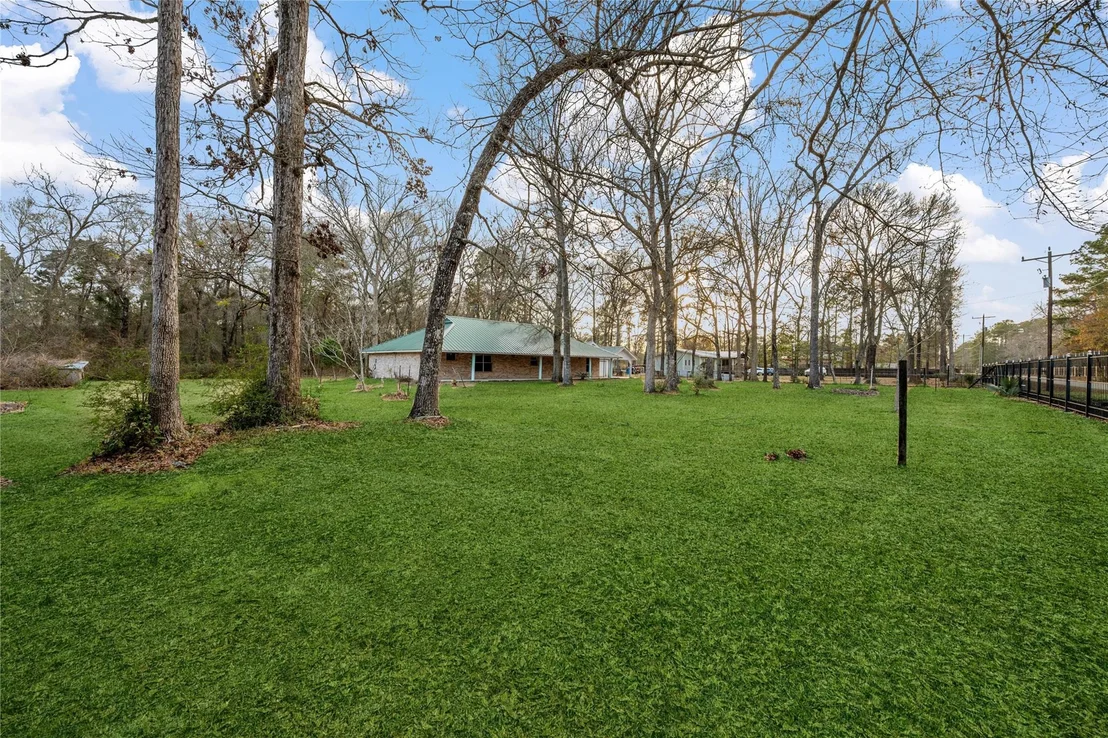Photo of 121 Magnolia Boulevard