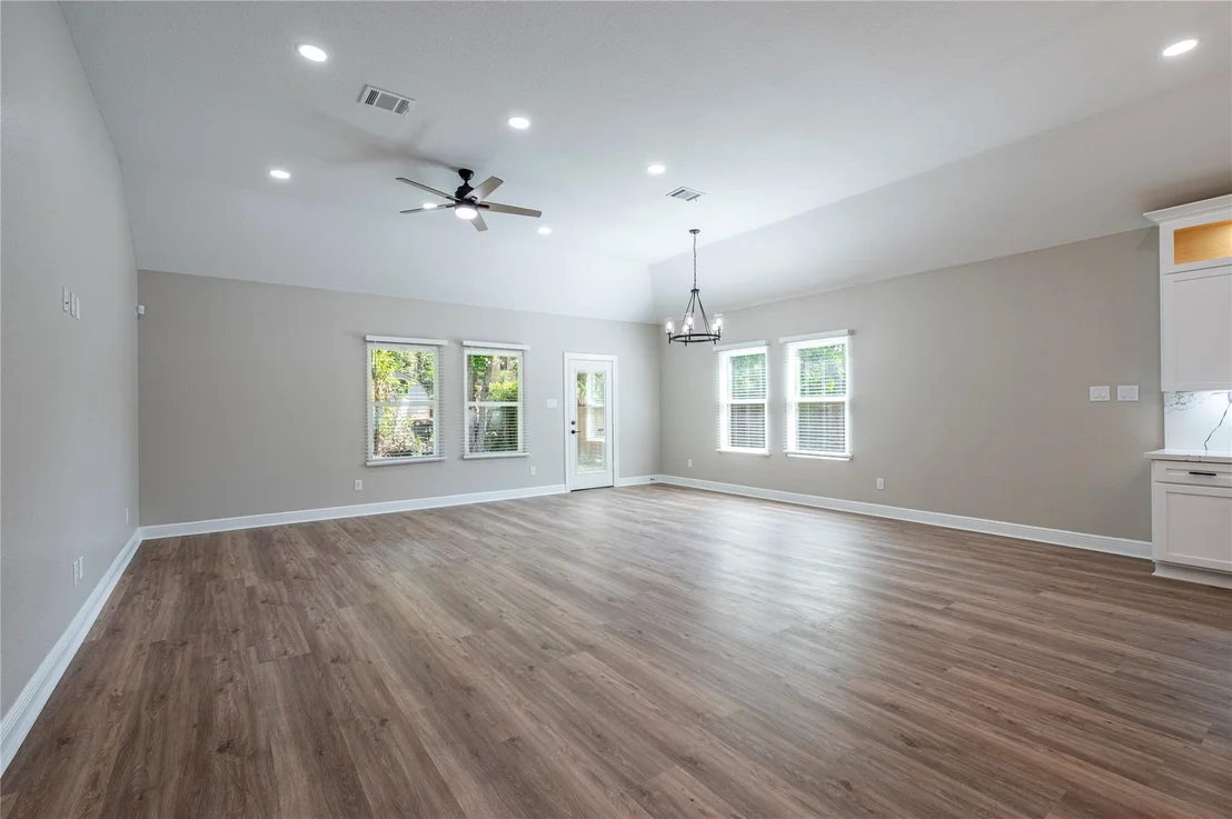 Photo of 8133 Wetherby Lane