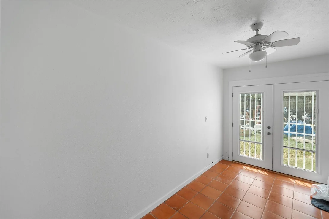 Photo of 7303 Long Point Road