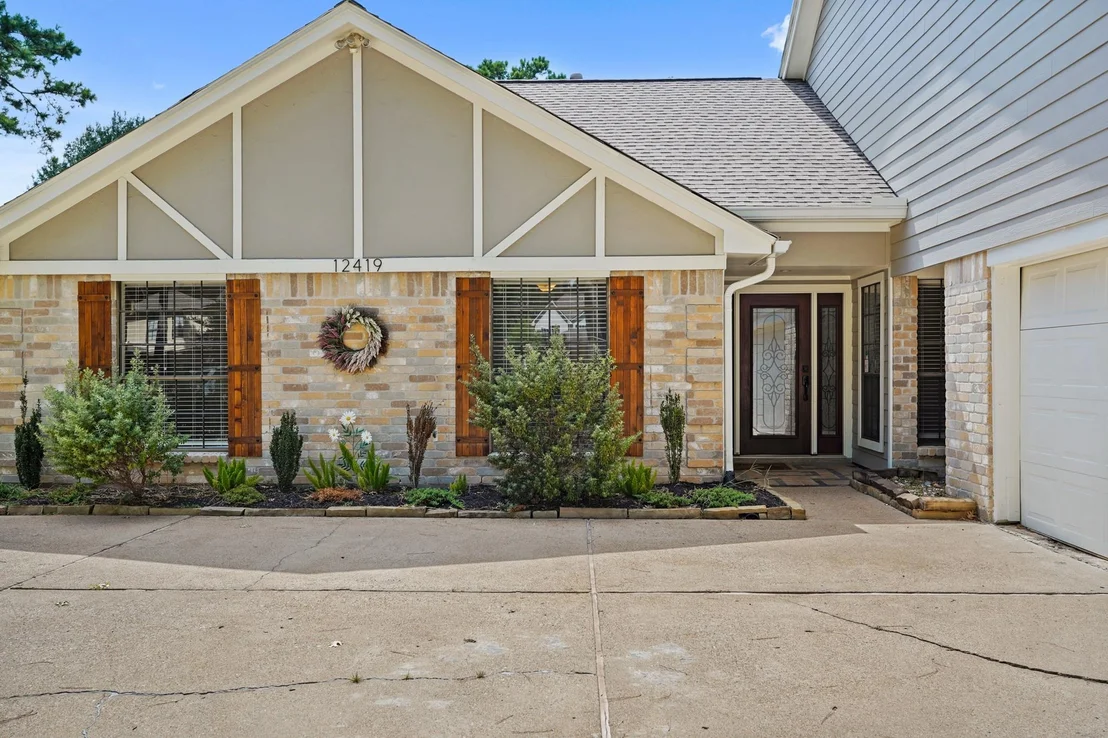 Photo of 12419 Millvan Drive