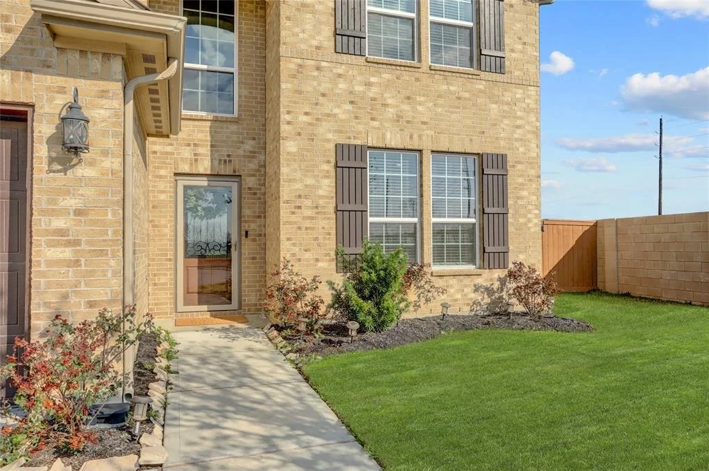 Photo of 10855 Cliffs View Drive
