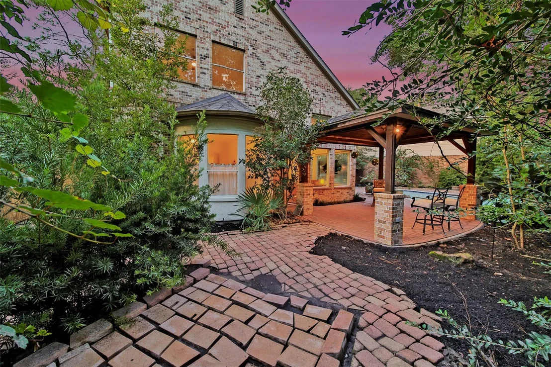 Photo of 1302 Avon Way