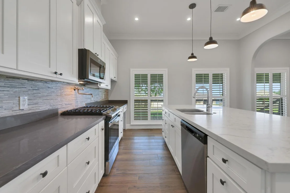 Photo of 930 Paradise Drive