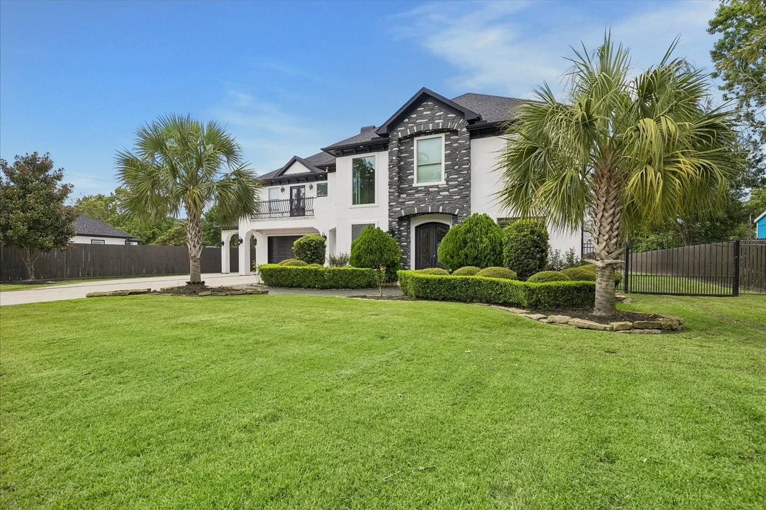 Photo of 20994 Briar Cove Circle