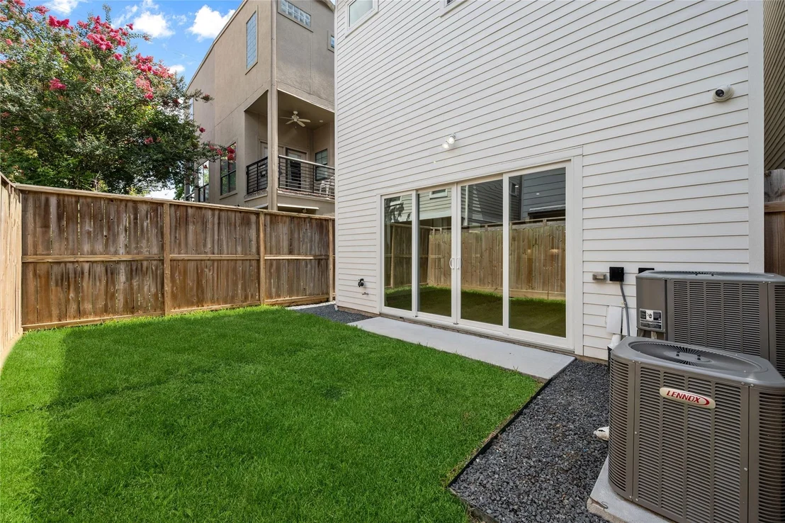 Photo of 2408 Driscoll Street