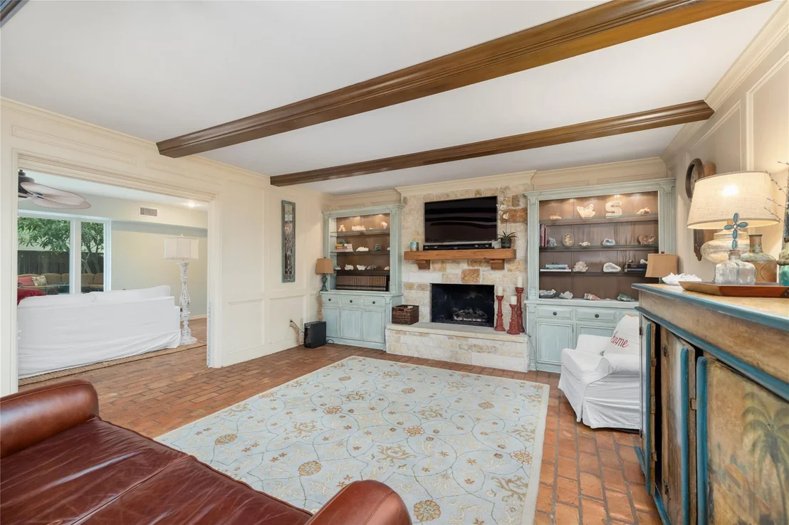 Photo of 5606 Foresthaven Drive