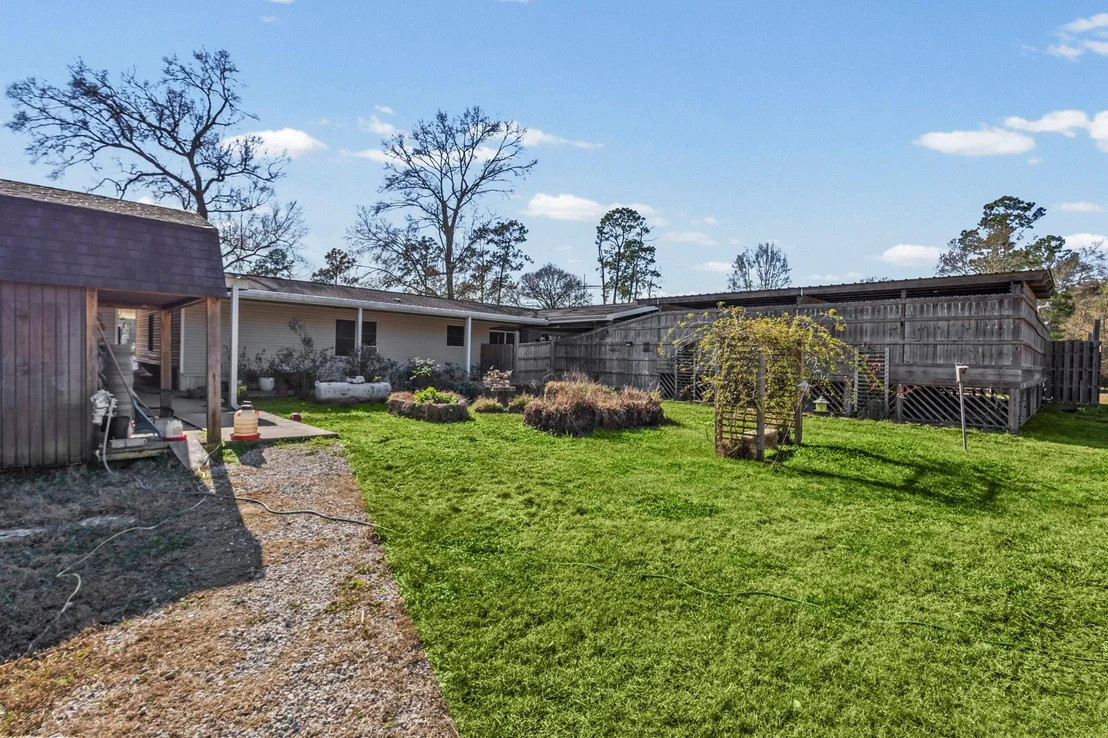 Photo of 5912 Mesquite Dr