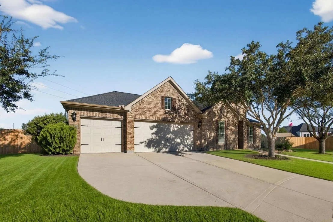 Photo of 2602 Walnut Crest Drive