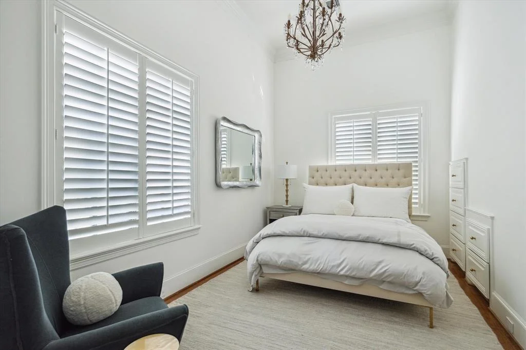 Photo of 1747 Sunset Boulevard