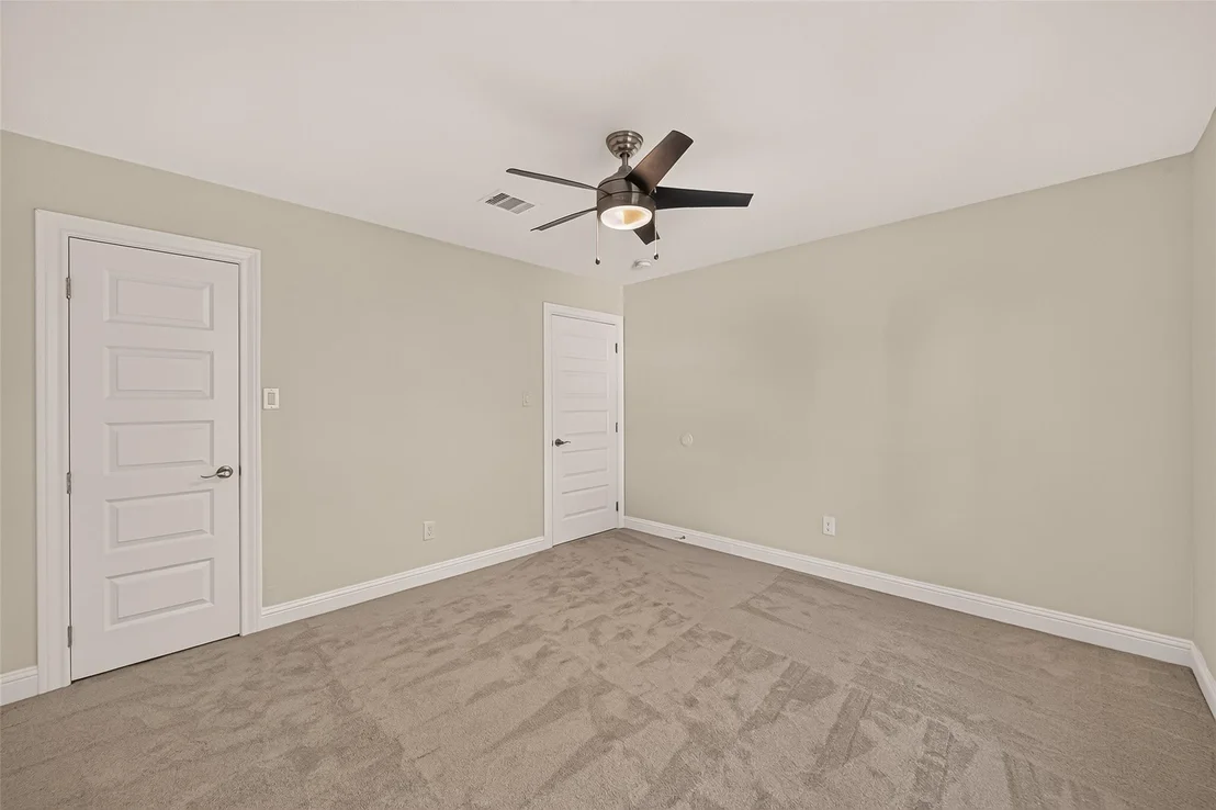 Photo of 2111 Pinecreek Pass Lane