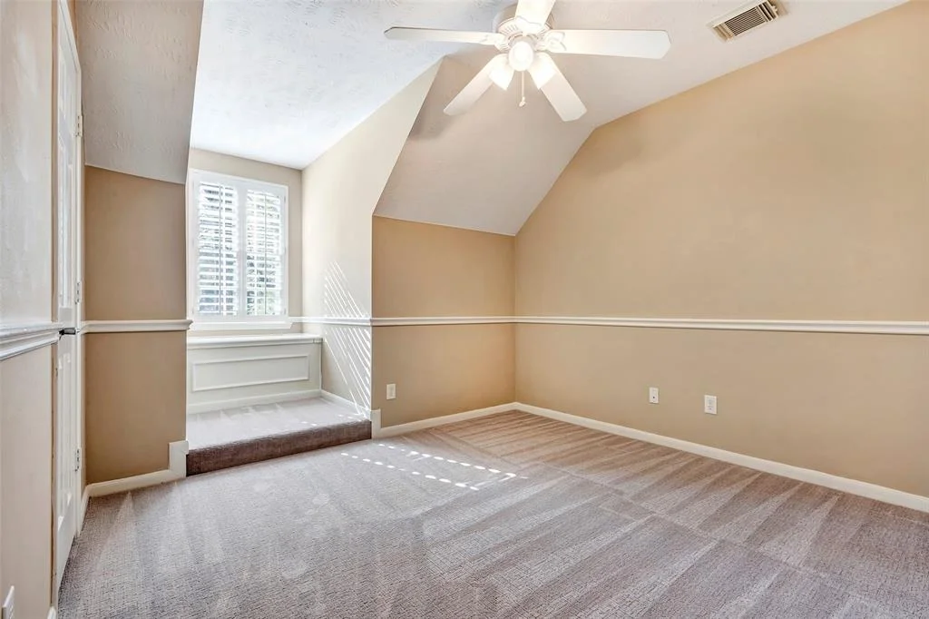 Photo of 83 N Greenvine Circle