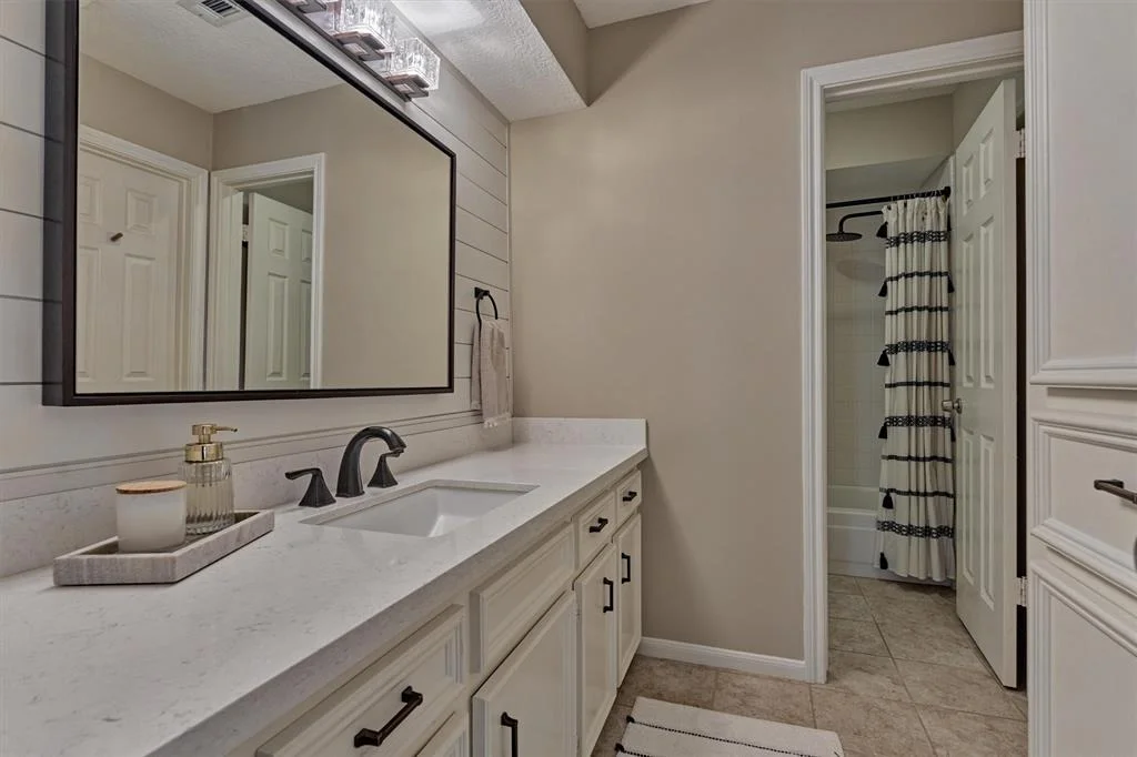 Photo of 24614 Northcrest Drive
