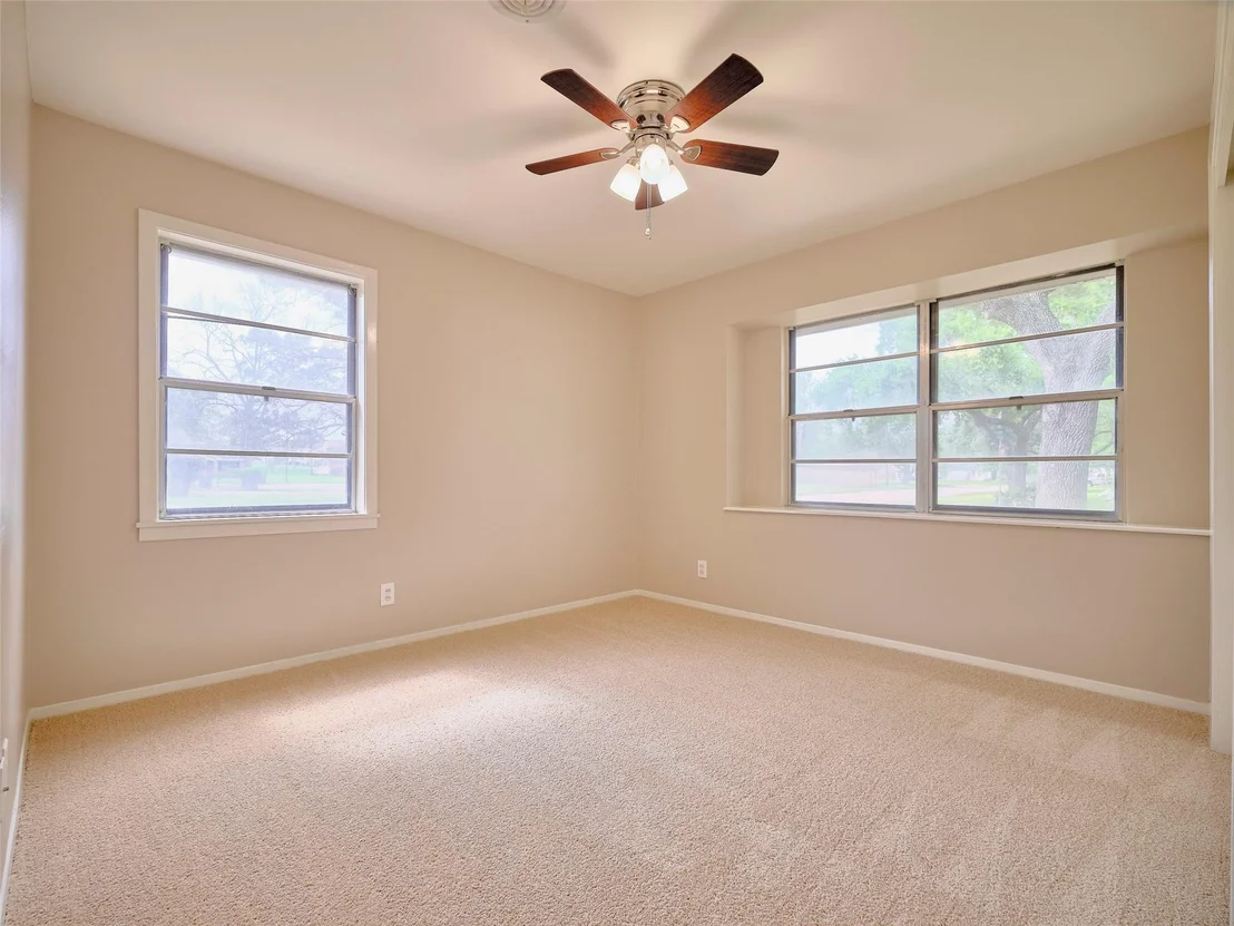 Photo of 3002 Lamar Circle