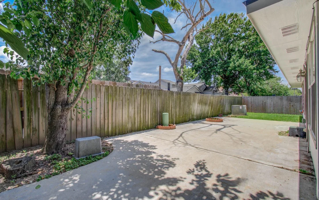 Photo of 18523 Dennington Drive