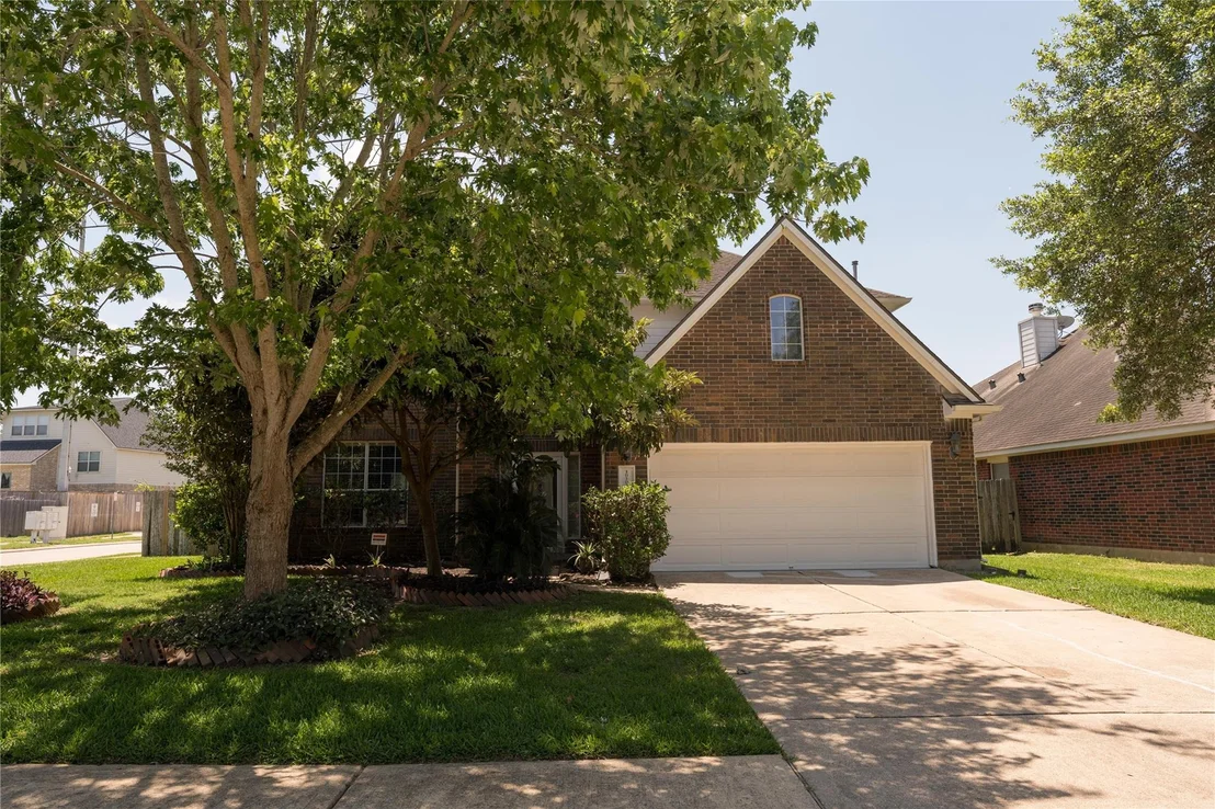 Photo of 10102 Hidden Falls Drive