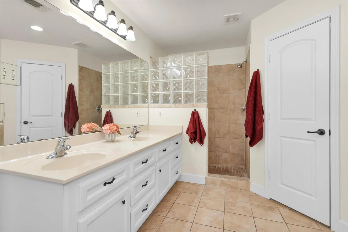 Photo of 5226 Sunshine Point