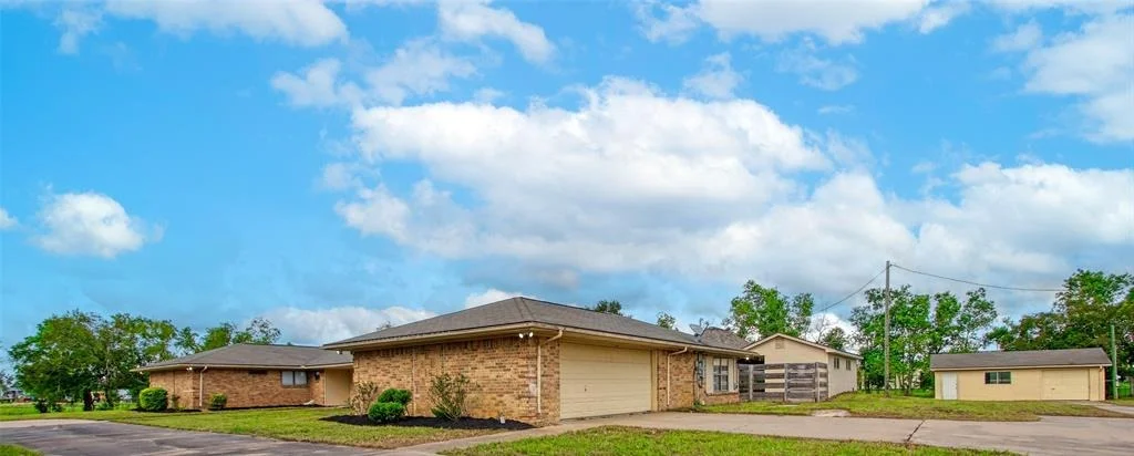 Photo of 2111 County Road 428