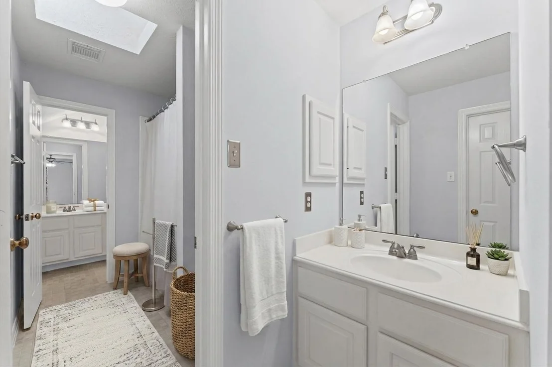 Photo of 92 W Sandalbranch Circle