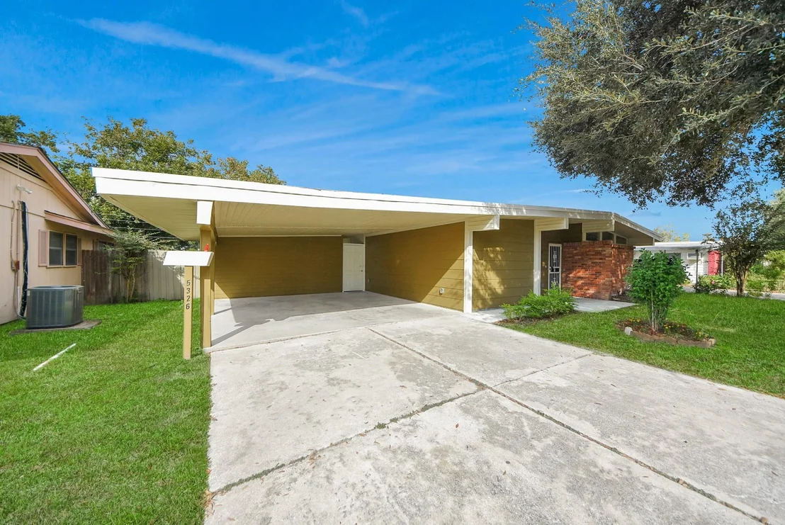 Photo of 5326 Heatherbrook Drive