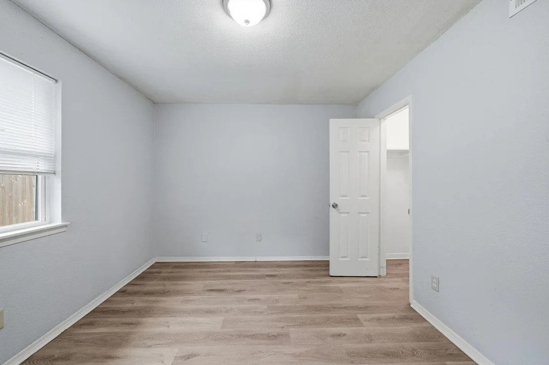Photo of 9715 Courben Lane