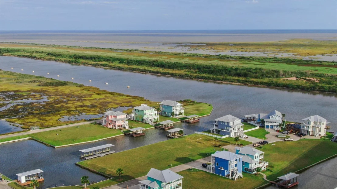 Photo of 11 & 12 Alpha Slip Road