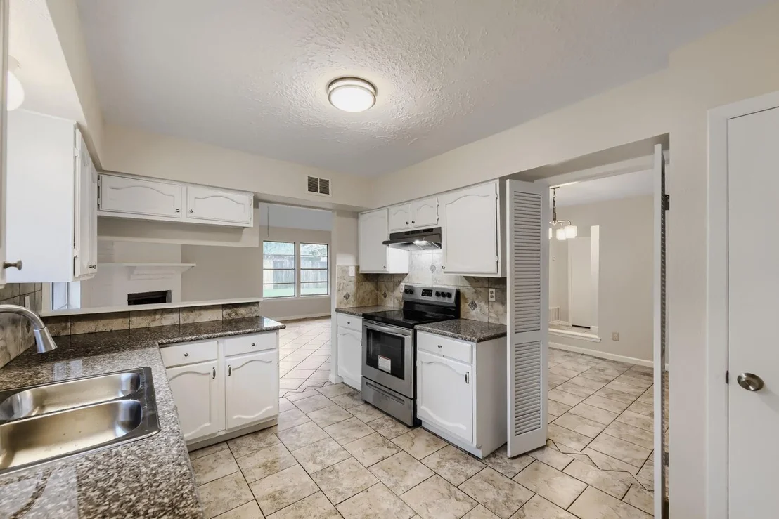 Photo of 5819 Culross Close