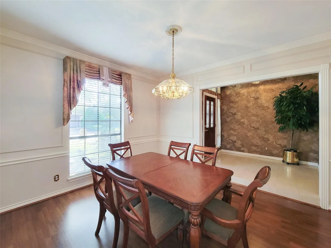 Photo of 5810 Glenmere Lane