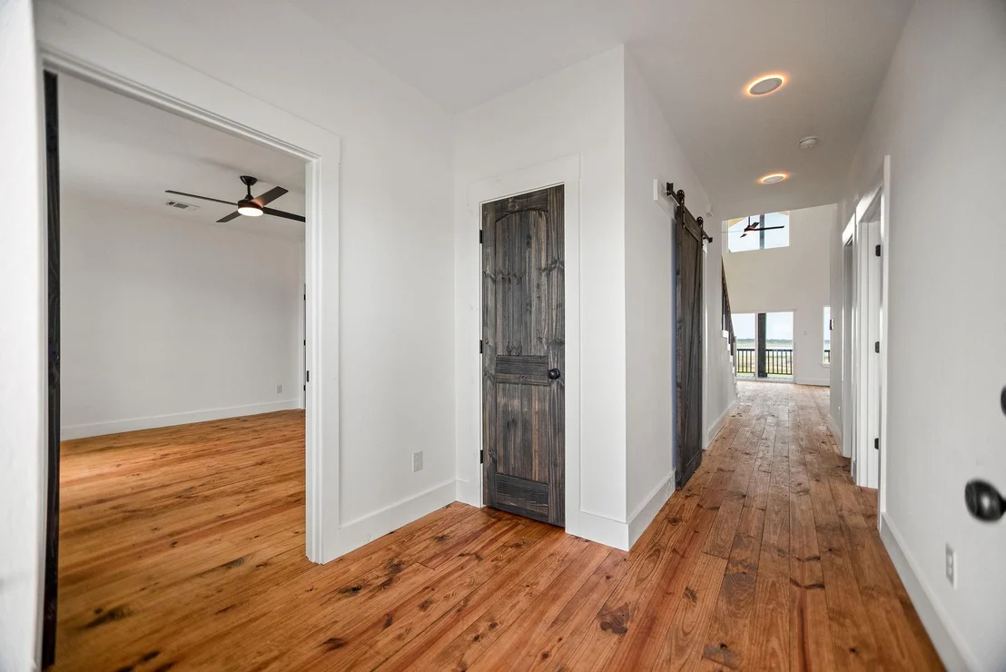 Photo of 809 W Taylor Avenue