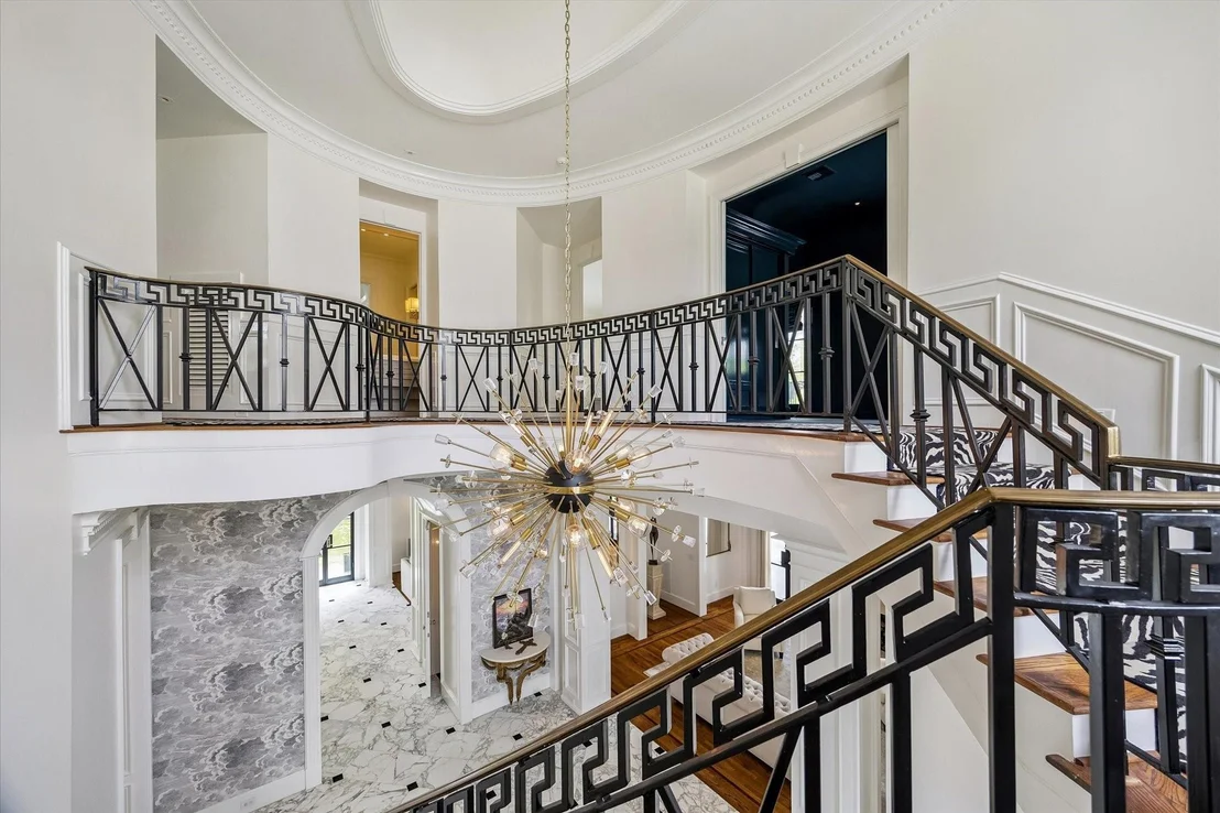 Photo of 24 Crestwood Drive