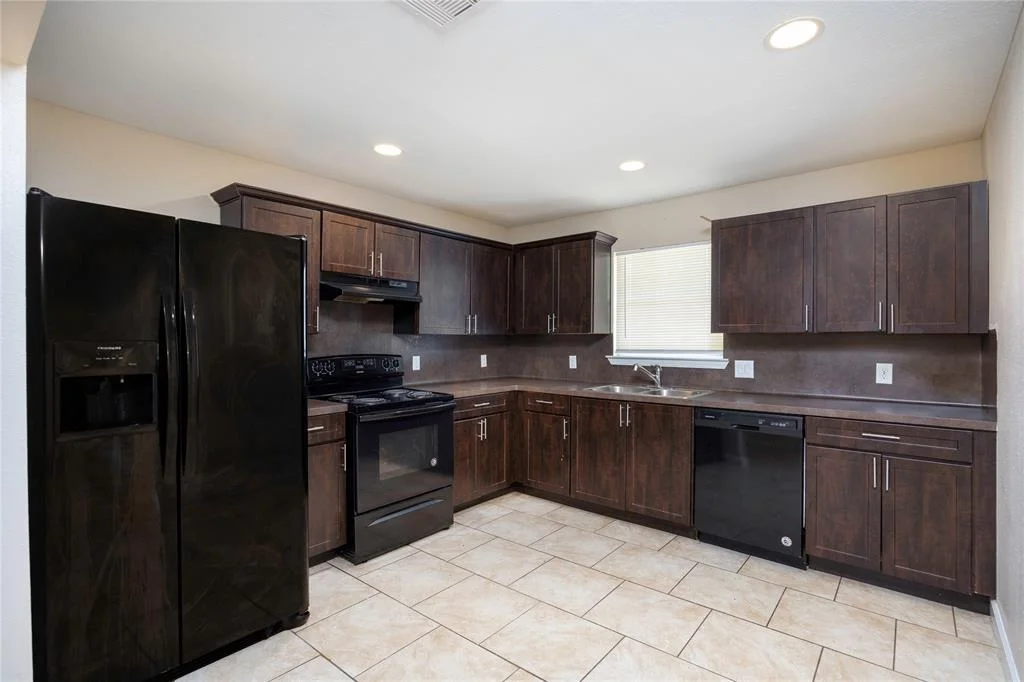Photo of 6319 Winfield Road