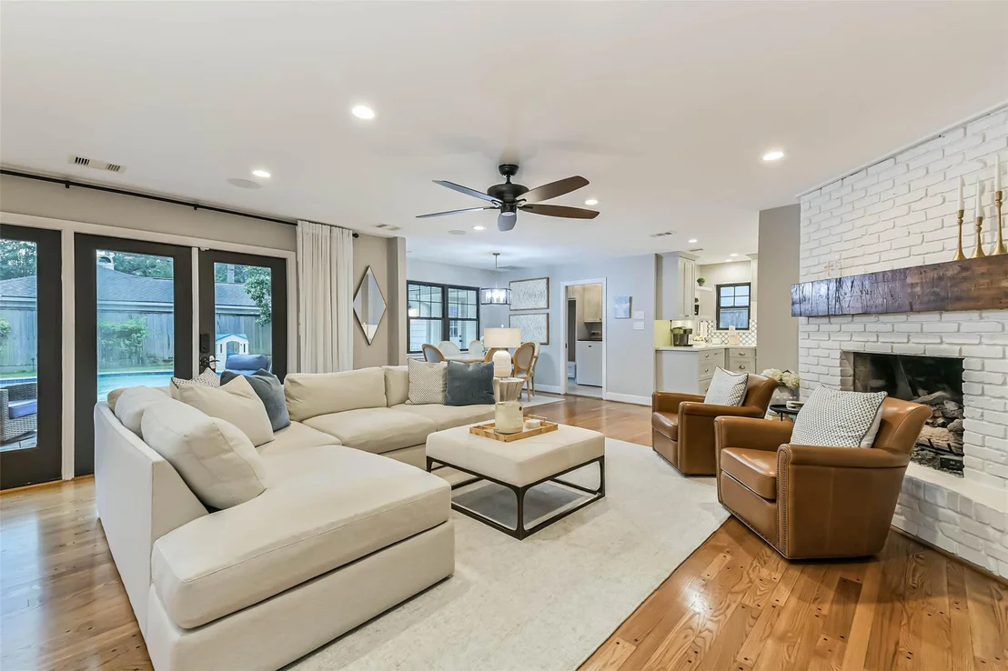 Photo of 10015 Lynbrook Drive